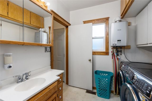 320 4th Avenue, Laurel, MT 59044