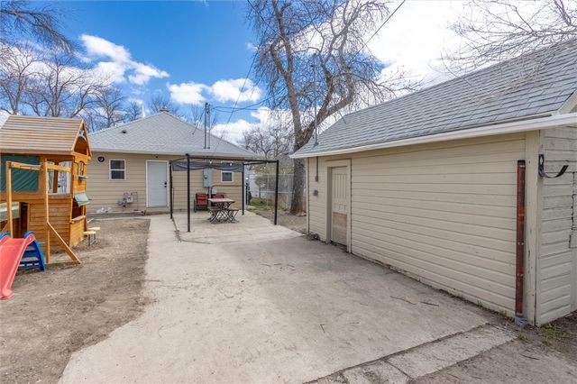 320 4th Avenue, Laurel, MT 59044