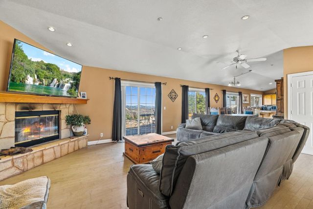 350 San Benancio Road, Salinas, CA 93908