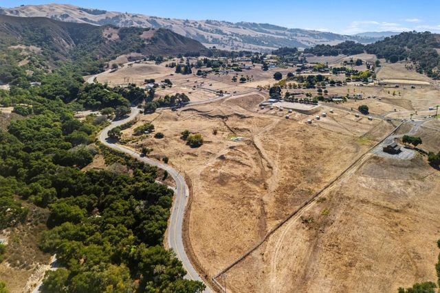 350 San Benancio Road, Salinas, CA 93908