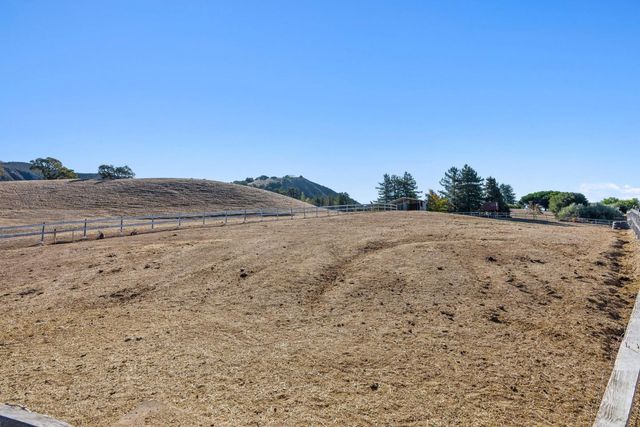 350 San Benancio Road, Salinas, CA 93908