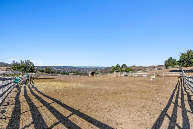 350 San Benancio Road, Salinas, CA 93908