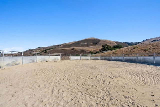 350 San Benancio Road, Salinas, CA 93908