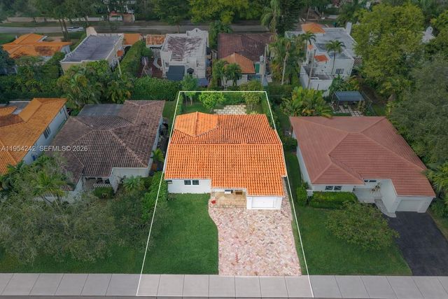 1200 El Rado St, Coral Gables, FL 33134