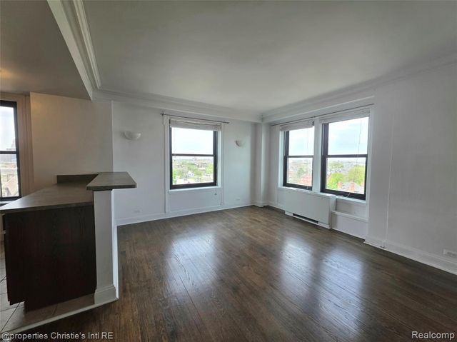 15 E Kirby Street 829, Detroit, MI 48202