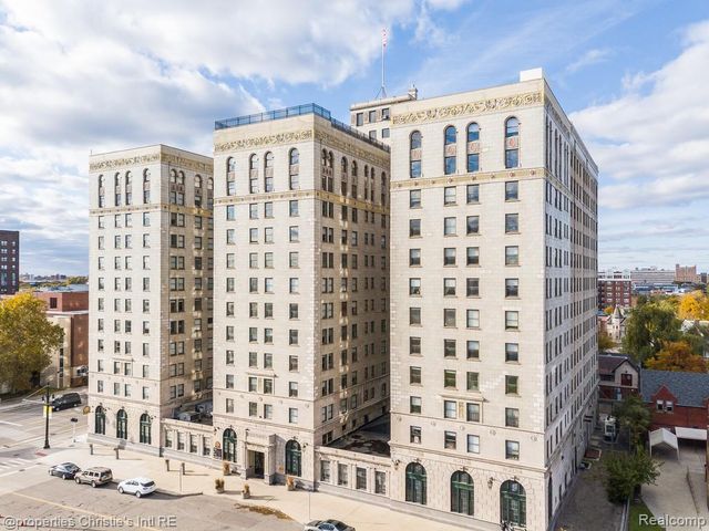 15 E Kirby Street 829, Detroit, MI 48202