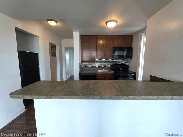 15 E Kirby Street 829, Detroit, MI 48202