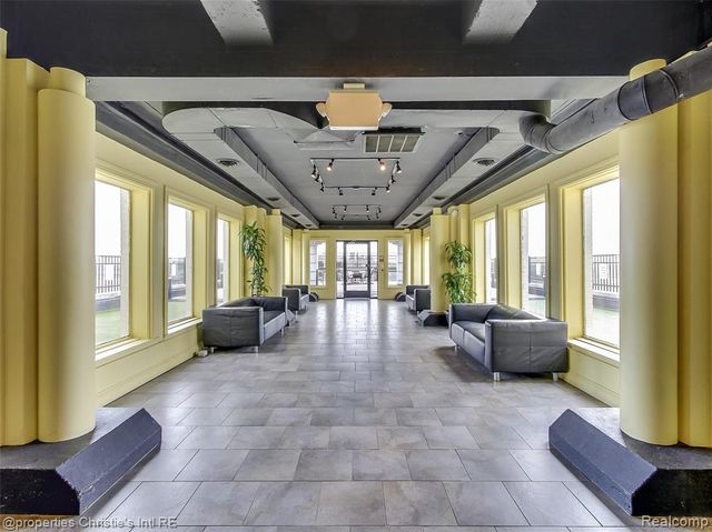 15 E Kirby Street 829, Detroit, MI 48202
