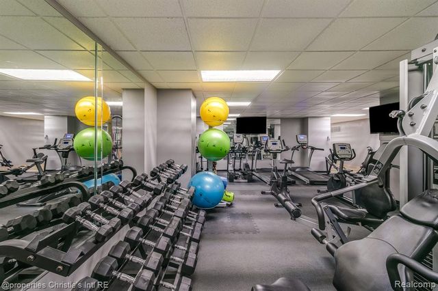 15 E Kirby Street 829, Detroit, MI 48202