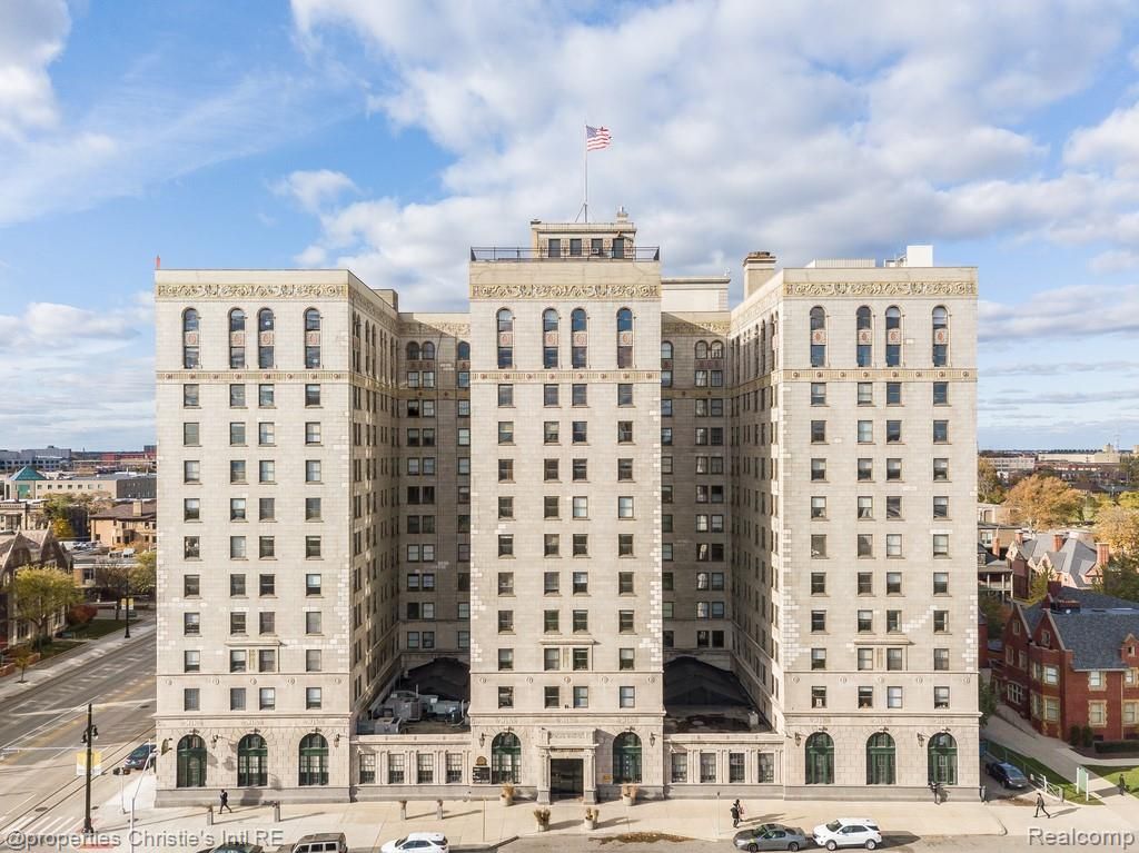 15 E Kirby Street 829, Detroit, MI 48202