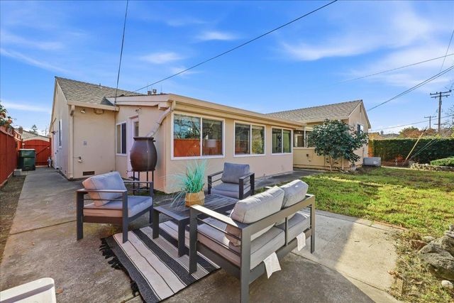 2245 Rosita Avenue, Santa Clara, CA 95050