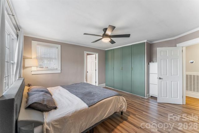 1072 5th Street NE, Hickory, NC 28601