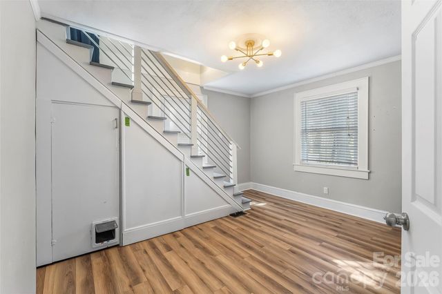 1072 5th Street NE, Hickory, NC 28601