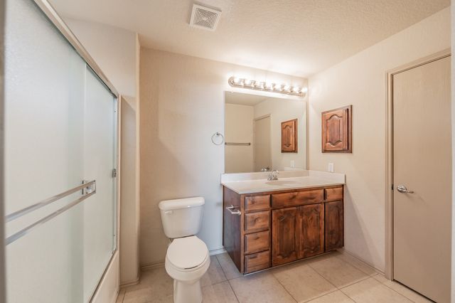 2121 Ingrid Lane, Fort Worth, TX 76131