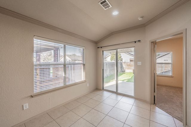 2121 Ingrid Lane, Fort Worth, TX 76131