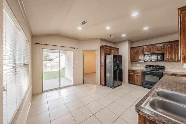 2121 Ingrid Lane, Fort Worth, TX 76131