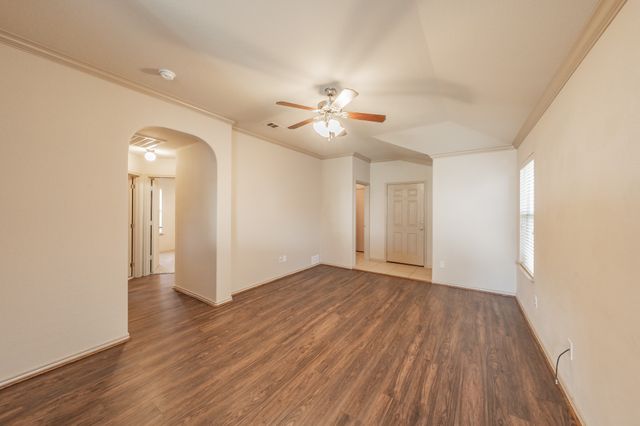 2121 Ingrid Lane, Fort Worth, TX 76131