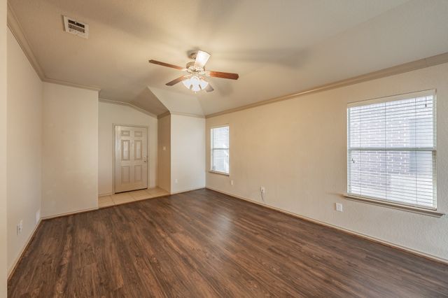 2121 Ingrid Lane, Fort Worth, TX 76131