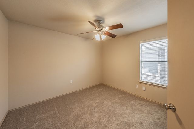 2121 Ingrid Lane, Fort Worth, TX 76131