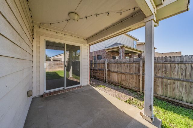 2121 Ingrid Lane, Fort Worth, TX 76131