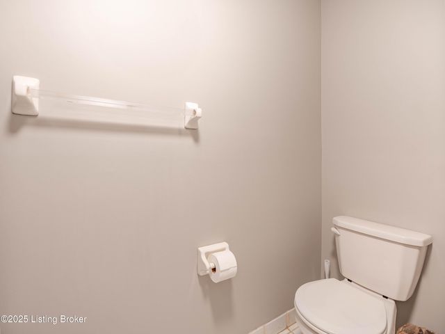 414 Rosewood Ct, Louisville, KY 40223