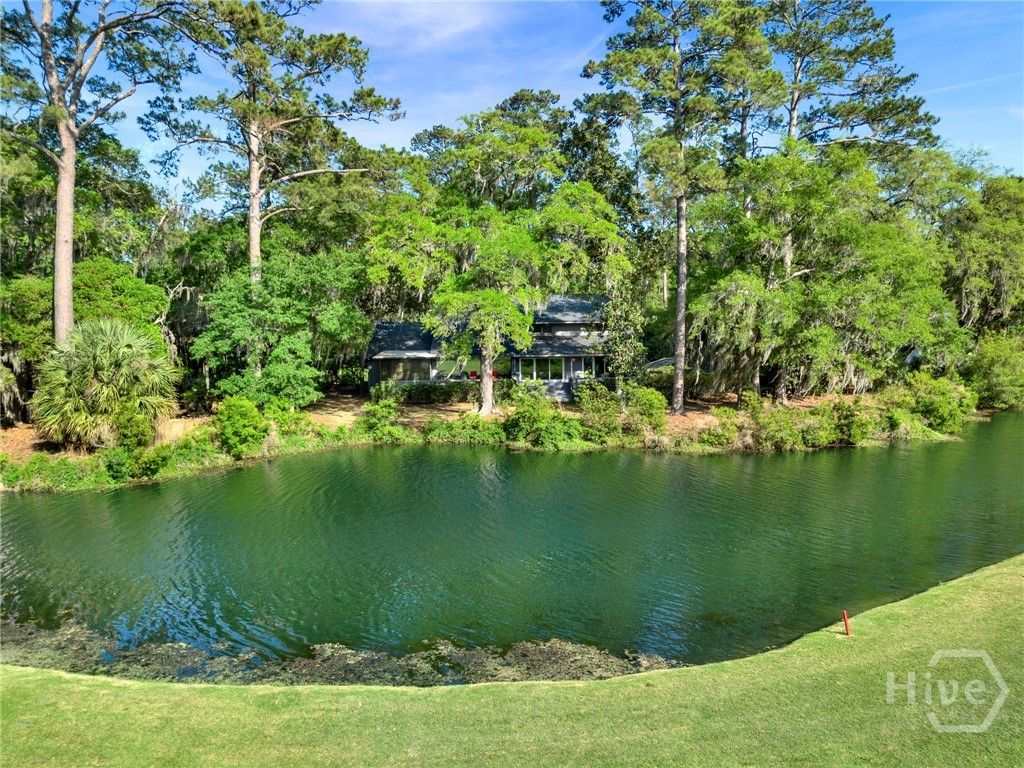 Image 18 of property listing at 10 Benedictine Retreat, Savannah, GA 31411