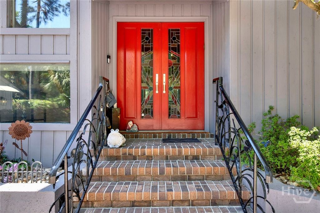 Image 3 of property listing at 10 Benedictine Retreat, Savannah, GA 31411