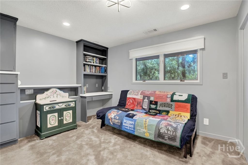 Image 31 of property listing at 10 Benedictine Retreat, Savannah, GA 31411