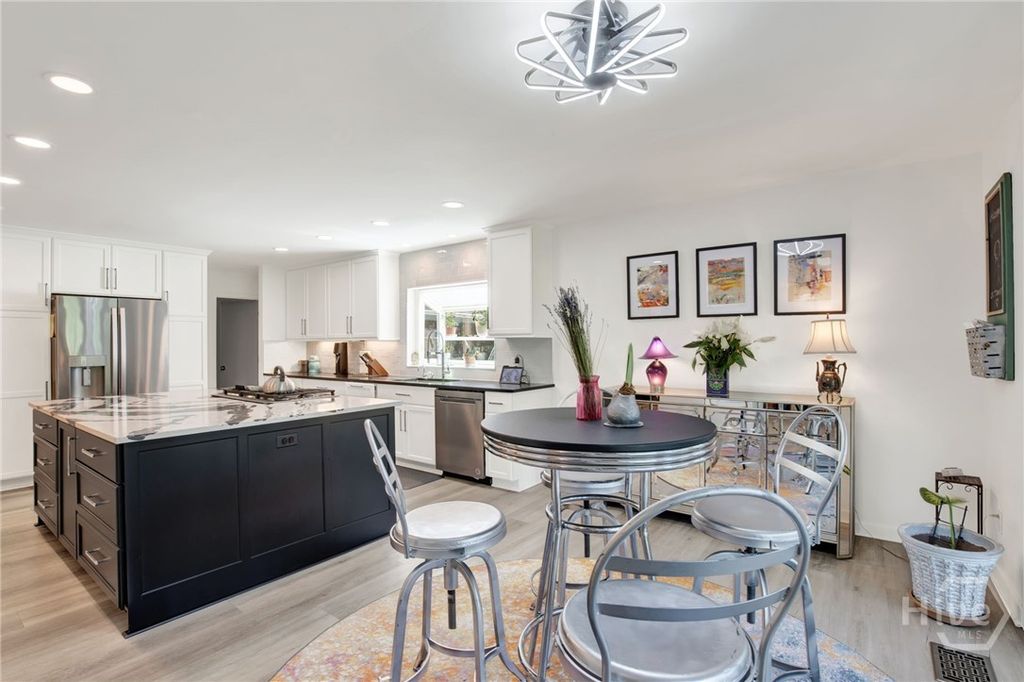 Image 32 of property listing at 10 Benedictine Retreat, Savannah, GA 31411