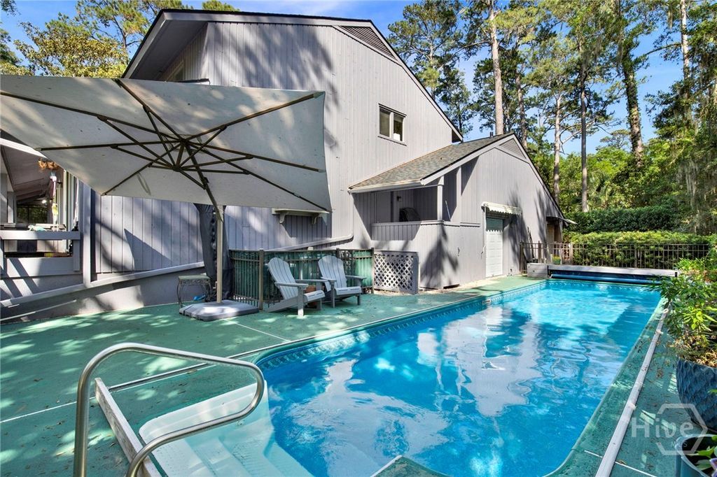 Image 6 of property listing at 10 Benedictine Retreat, Savannah, GA 31411