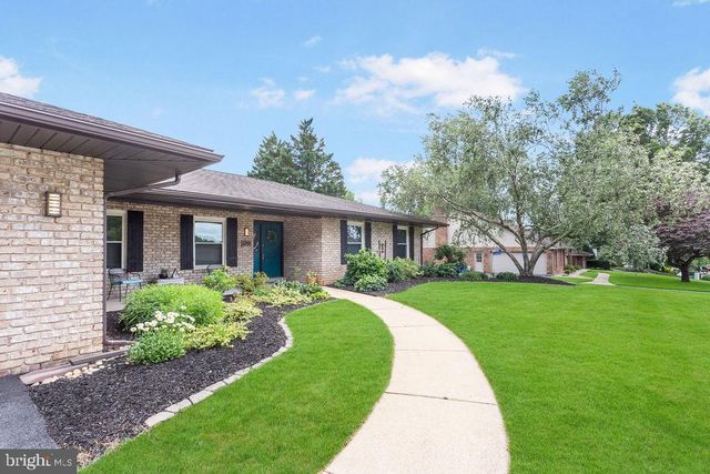 3759 CAYUGA LN, York, PA 17402