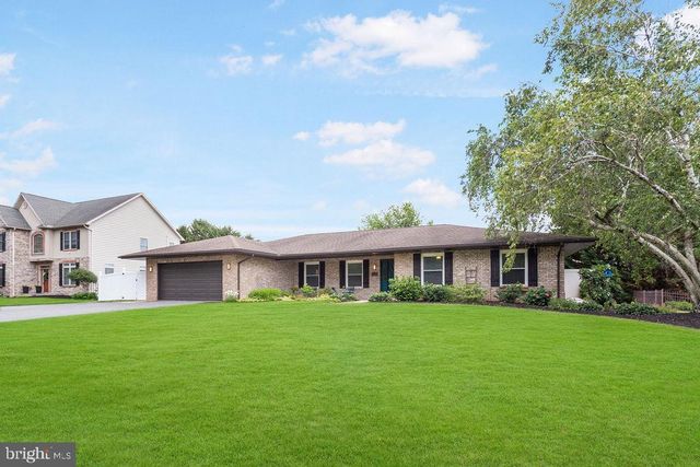 3759 CAYUGA LN, York, PA 17402