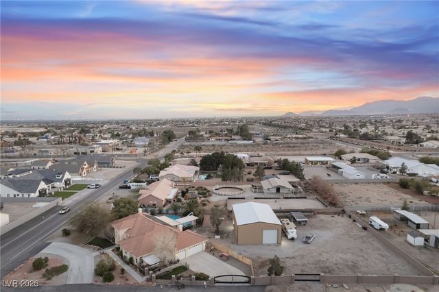 9990 Four Views Street, Las Vegas, NV 89143