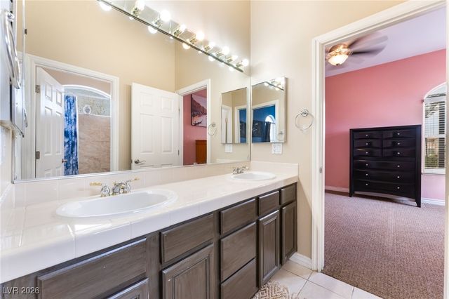 9990 Four Views Street, Las Vegas, NV 89143