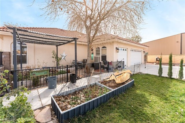 9990 Four Views Street, Las Vegas, NV 89143