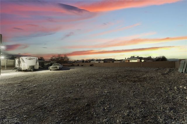 9990 Four Views Street, Las Vegas, NV 89143