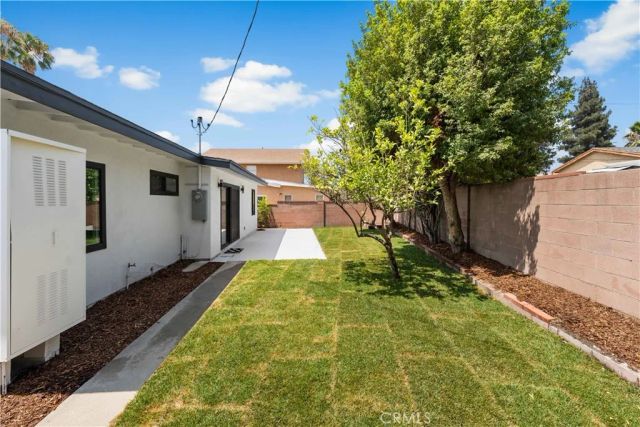 11327 Blythe Street, Sun Valley, CA 91352