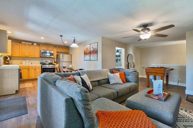 3960 Garnet Rd, Pollock Pines, CA 95726