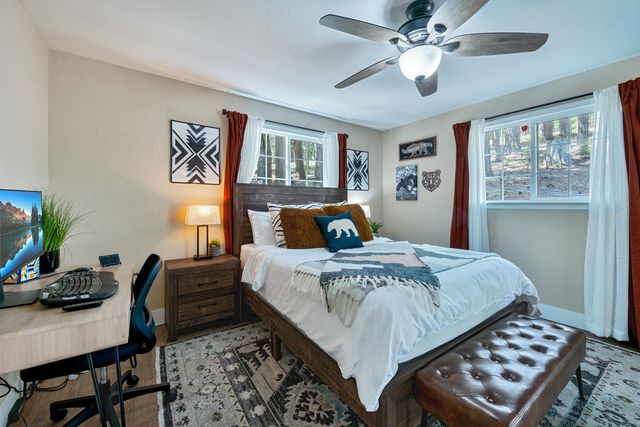 3960 Garnet Rd, Pollock Pines, CA 95726