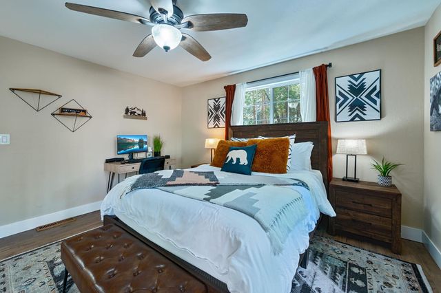 3960 Garnet Rd, Pollock Pines, CA 95726