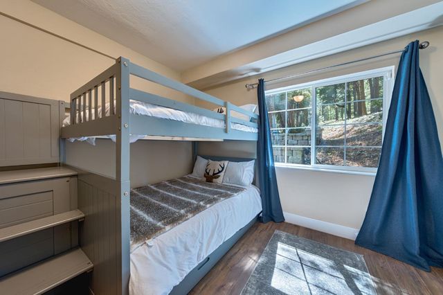 3960 Garnet Rd, Pollock Pines, CA 95726