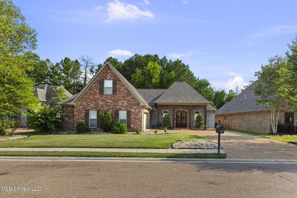252 Penny Lane, Brandon, MS 39042