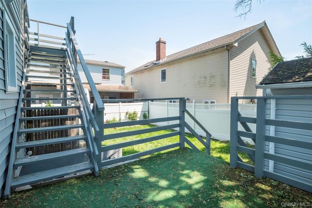 459 Roquette Avenue, Floral Park, NY 11001