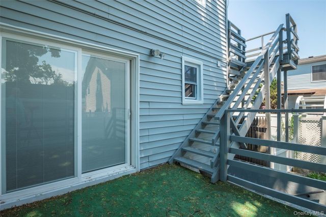 459 Roquette Avenue, Floral Park, NY 11001