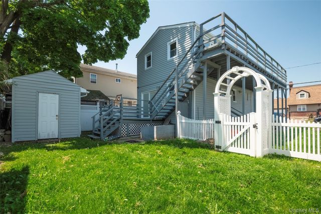 459 Roquette Avenue, Floral Park, NY 11001