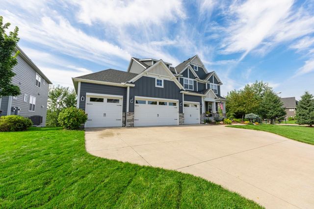 3022 132nd Avenue NE, Blaine, MN 55449