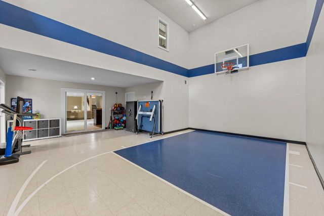 3022 132nd Avenue NE, Blaine, MN 55449