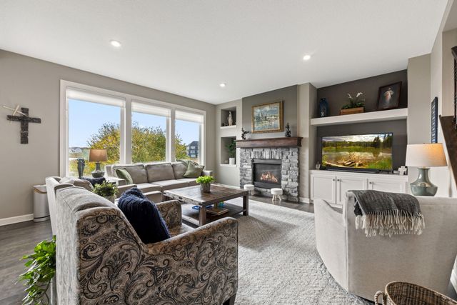 3022 132nd Avenue NE, Blaine, MN 55449