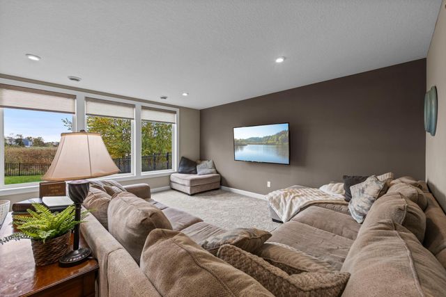 3022 132nd Avenue NE, Blaine, MN 55449