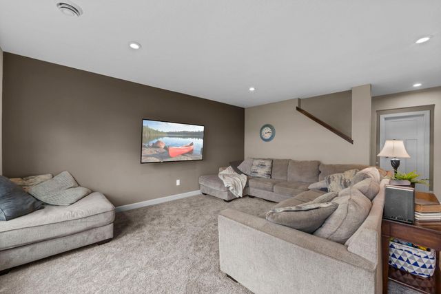 3022 132nd Avenue NE, Blaine, MN 55449